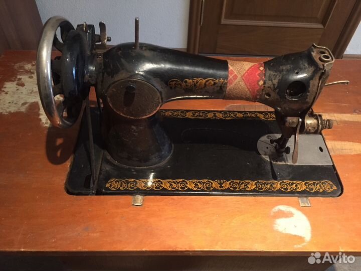 Швейная машина