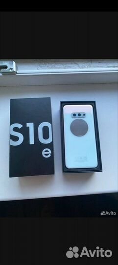 Samsung Galaxy S10e, 6/128 ГБ