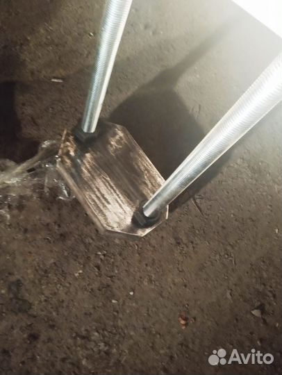 Шкворнедав