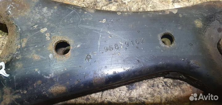 Рычаг передний правый Opel Antara 2007-2015