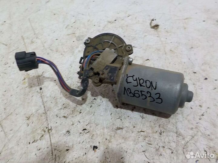 Моторчик дворников передний SsangYong Kyron