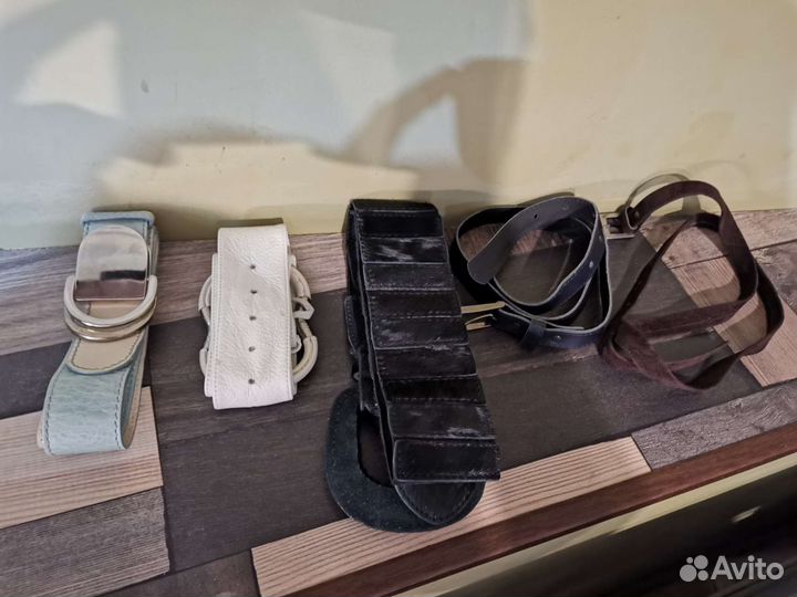 Кожаные ремни женские Италия 11 штук