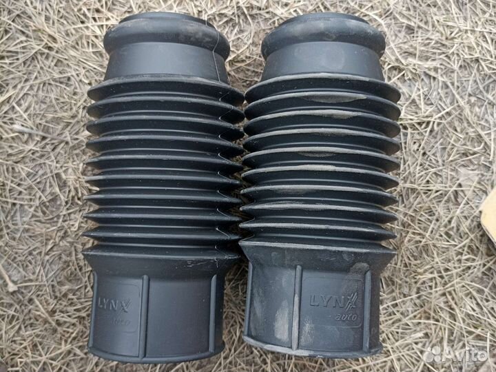 Стойка передняя