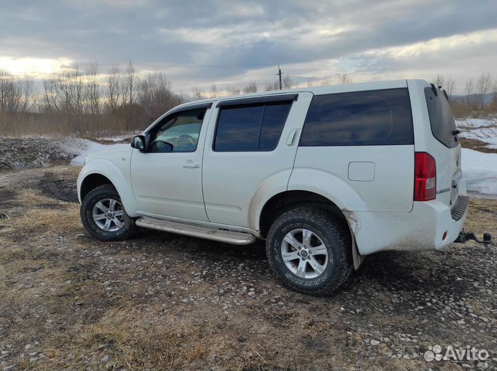 Nissan Pathfinder 2.5 AT, 2007, 318 000 км