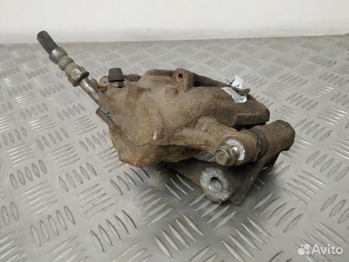 Суппорт тормозной задний левый Mercedes-Benz