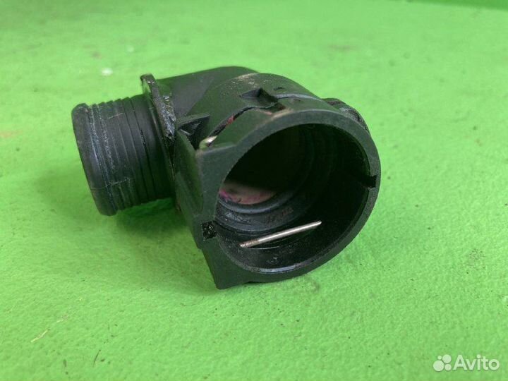 Разъем патрубка MAN TGX