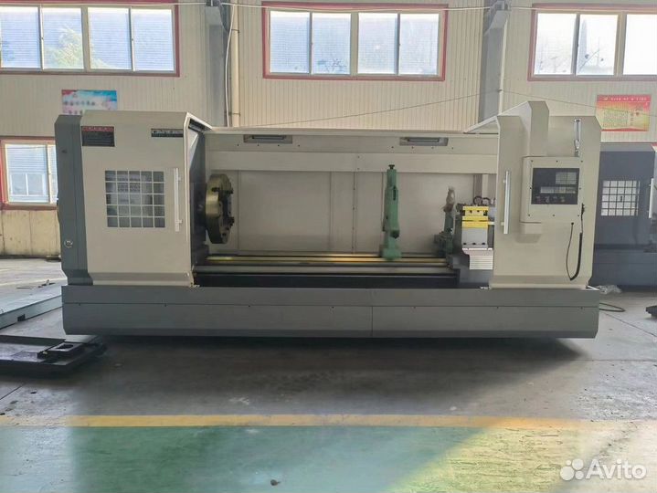 Токарный станок с чпу QK1335 рмц 3000 мм