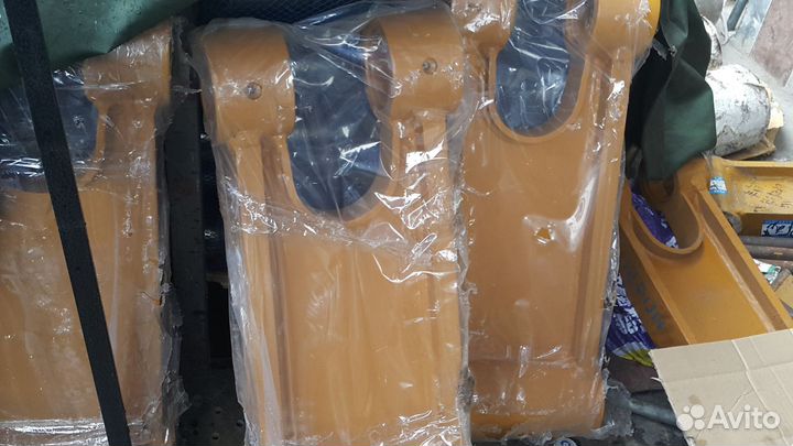 Палец рукоять ковш Hitachi/zx470