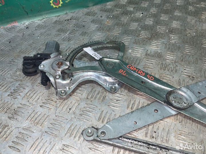 Стеклоподьемник передний левый Toyota Camry 40