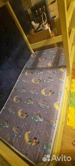 Кроватка двуярусная деревянная с матрасом 160*80