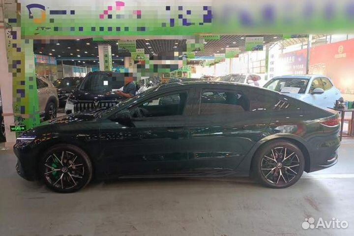 BYD Han EV 517 л.с. AT, 2022, 1 000 км