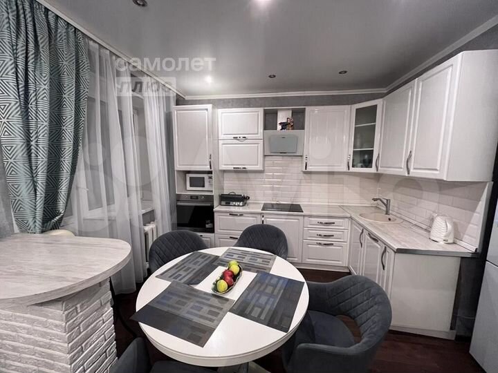 3-к. квартира, 76,7 м², 17/18 эт.