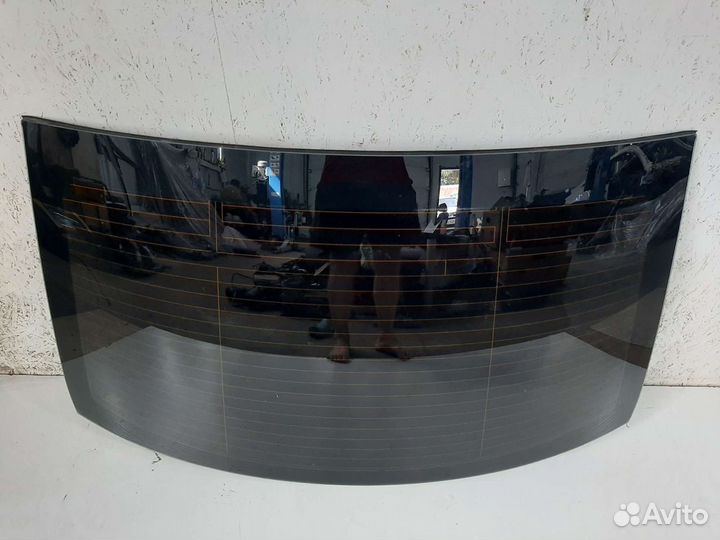 Заднее ветровое стекло Mercedes Benz E-Class W207