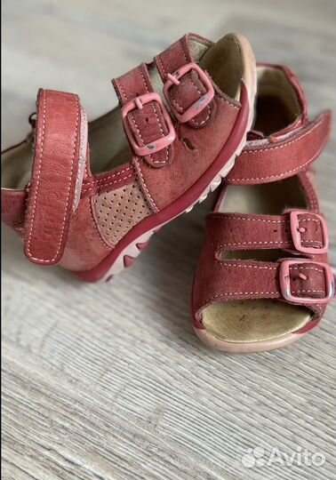 Босоножки для девочки