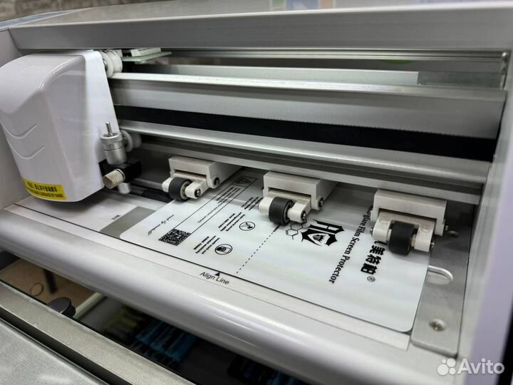 Изготовление защитной плёнки на любой смартфон