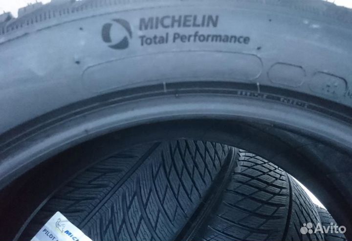 Michelin Pilot Alpin 5 SUV 285/40 R22 110V