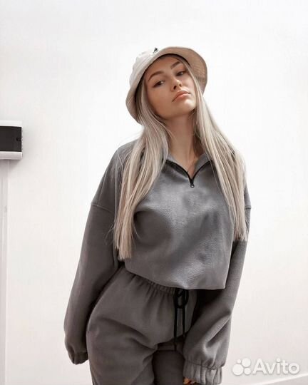 Женский спортивный костюм двухсторонний флис