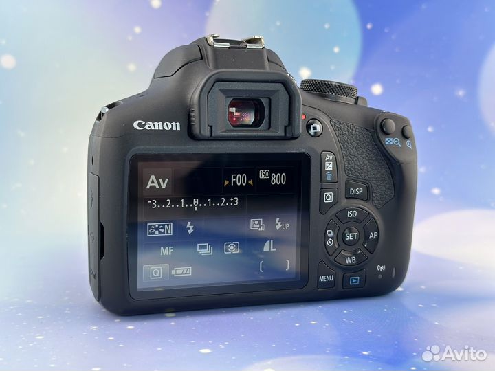 Canon 2000D Kit 18-55mm Комплект (sn 70610)