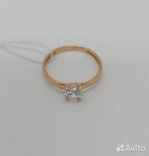 Золотое кольцо с камнем 17р