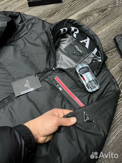 Prada Демисезонная куртка