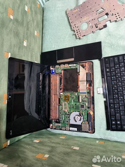 Asus Eee PC 1215B