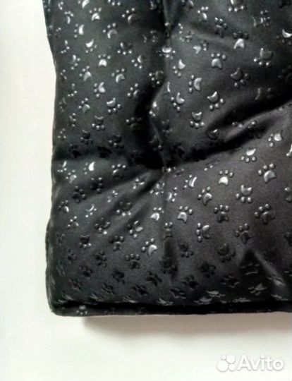 Лежанка-подушка для питомцев