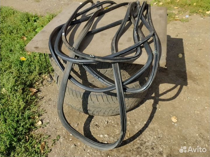 Комплект дверных уплотнителей lexus RX350