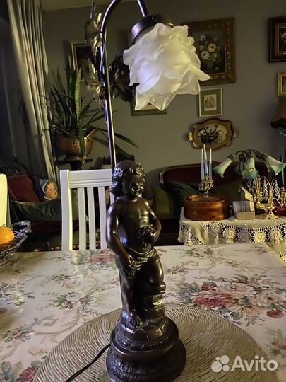 Настольная лампа Путти