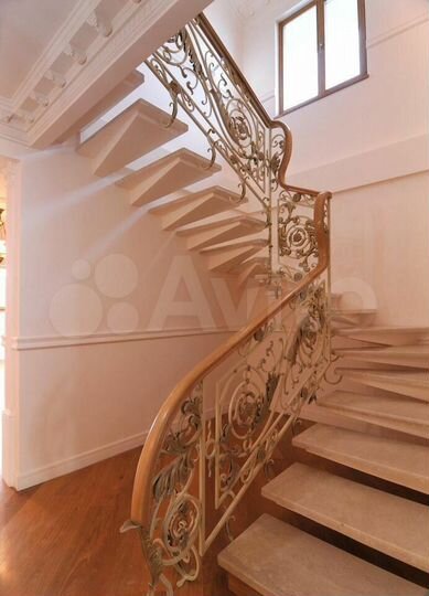 5-к. квартира, 360 м², 20/21 эт.