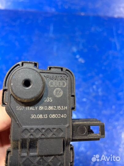 Замок лючка бензобака Audi A4 B8 седан CJE