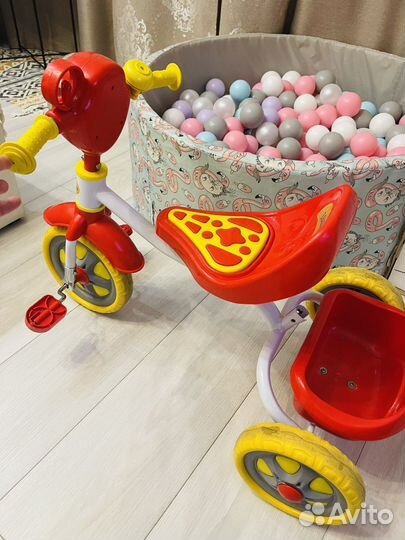 Детский трехколесный велосипед