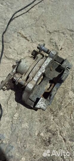 Суппорт передний левый Опель Вектра C