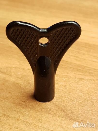 Ключ для грифа гитары