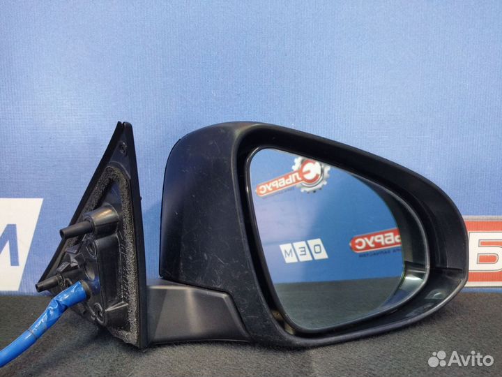 Зеркало правое Camry 50