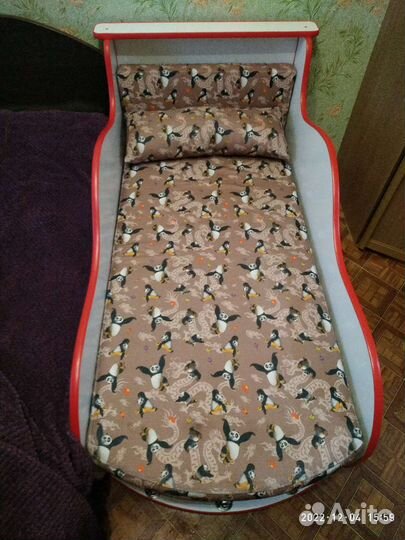 Детская кровать для мальчика машина