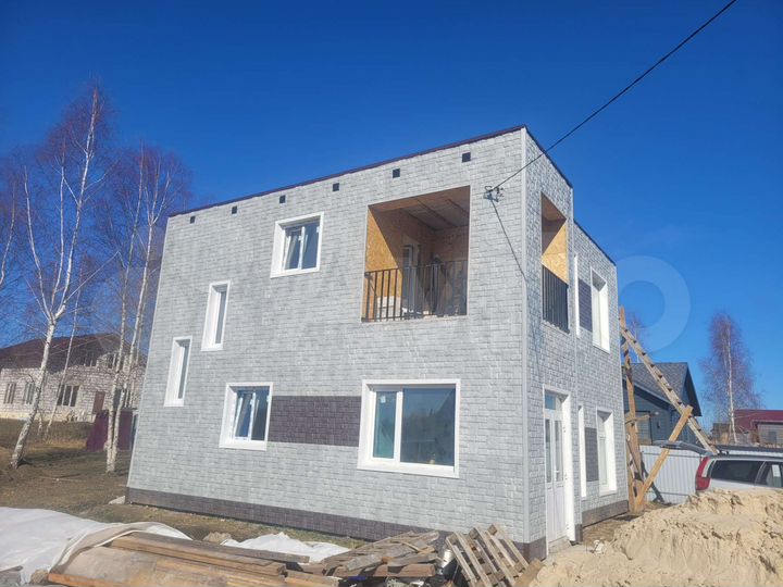 Коттедж 176 м² на участке 9,2 сот.