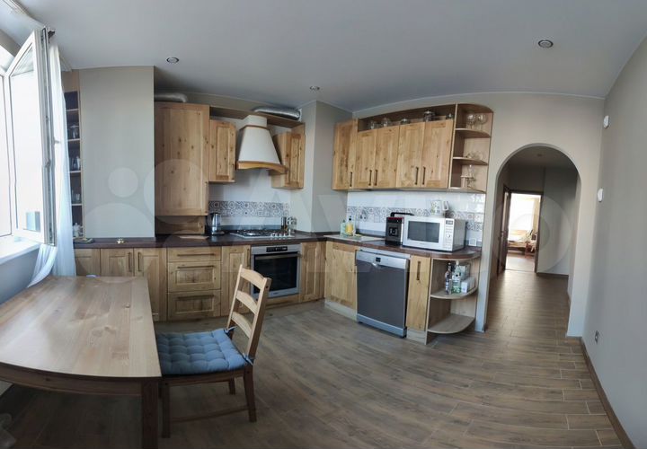 2-к. квартира, 65 м², 2/9 эт.