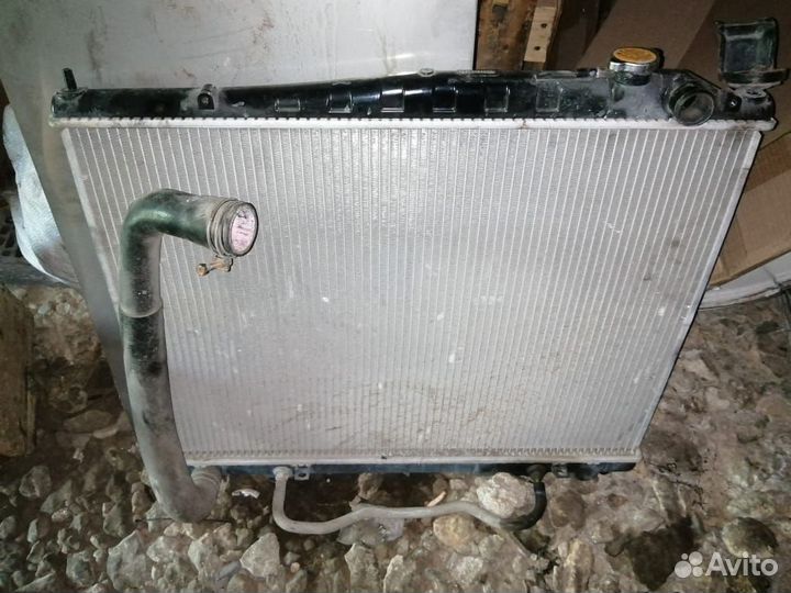 Радиатор Nissan Elgrand awve50