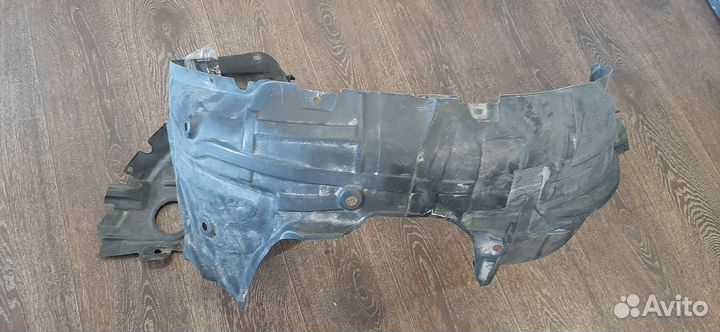 Подкрылок правый mazda 6 gh rhk7016