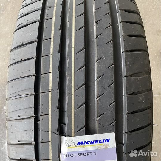 Michelin Pilot Sport 4 285/40 R20 108Y