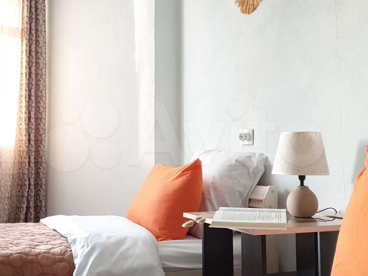 2-к. квартира, 52 м², 1/5 эт.