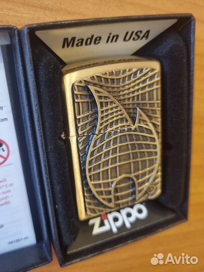 Zippo. Flame Brass