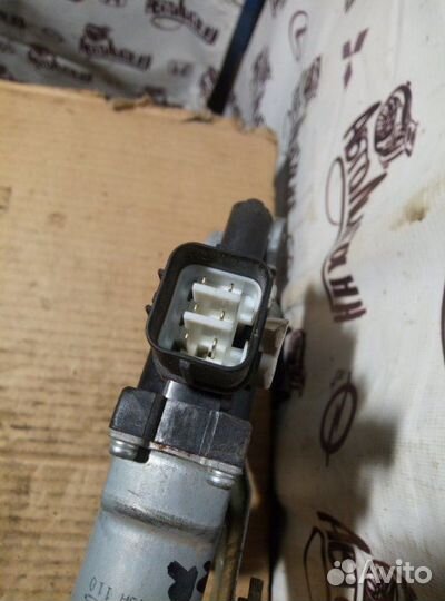 Стеклоподъемник задний левый Mitsubishi Lancer 10