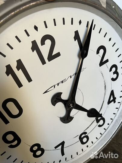 Двусторонние подвесные часы заводские лофт СССР