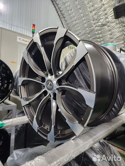 Кованые диски R22 Toyota LC200 Lexus LX