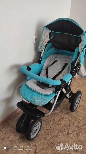 Прогулочная коляска