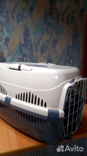 Лежанки и переноски