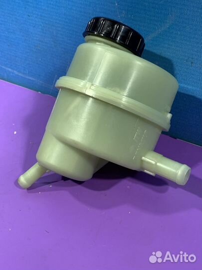 Бачок гидроусилителя гур Renault arkana