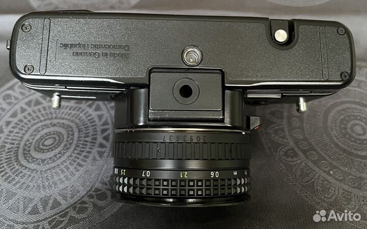 Зеркальная фотокамера praktika BCC с обьективом