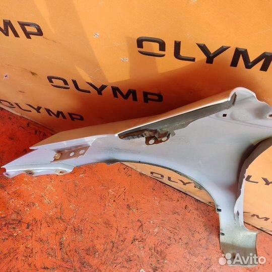 Крыло переднее правое Toyota Vitz KSP90 1KR-FE